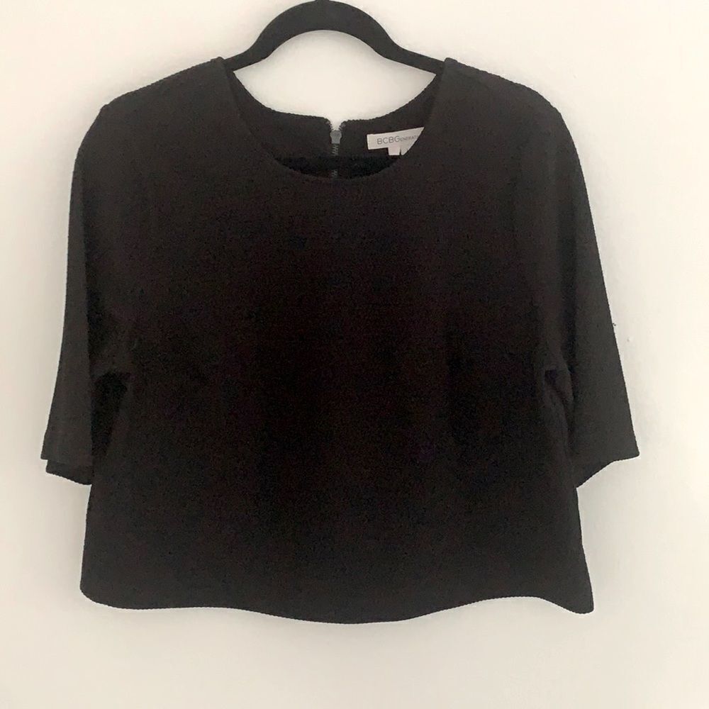 BCBG textured black crop shirt L